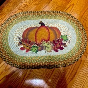 Autumn braided rug with pumpkin